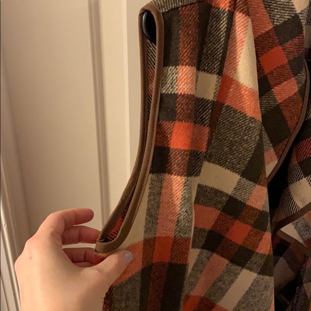 Vest - Picture 4 of 5